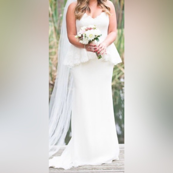 Mariana Hardwick Dresses & Skirts - Mariana Hardwick Peplum Wedding Gown